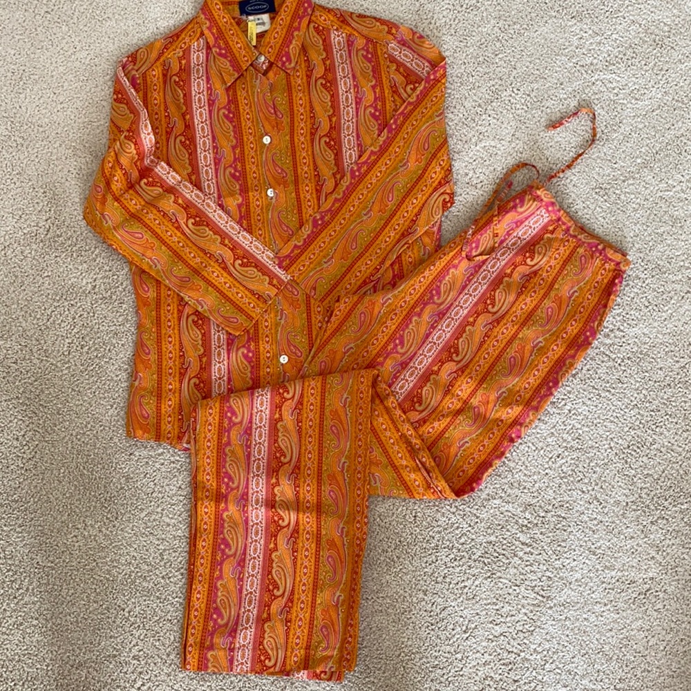 Scoop Paisley silk shirt and pant set